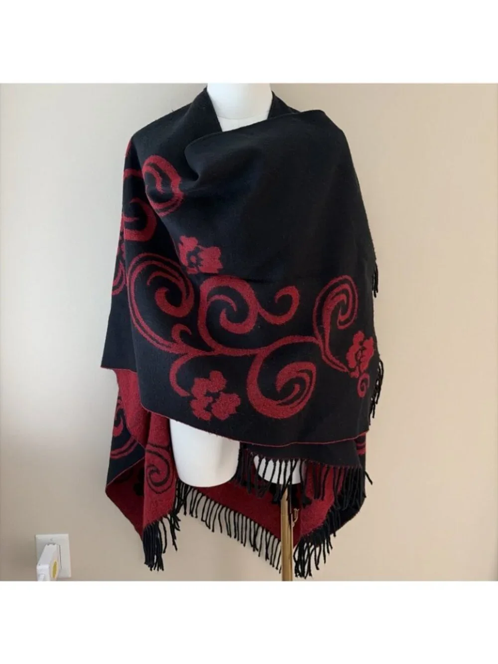 Women's Reversible Wool Blend Cape Poncho Prairie Shawl Red Back Fringe One Size